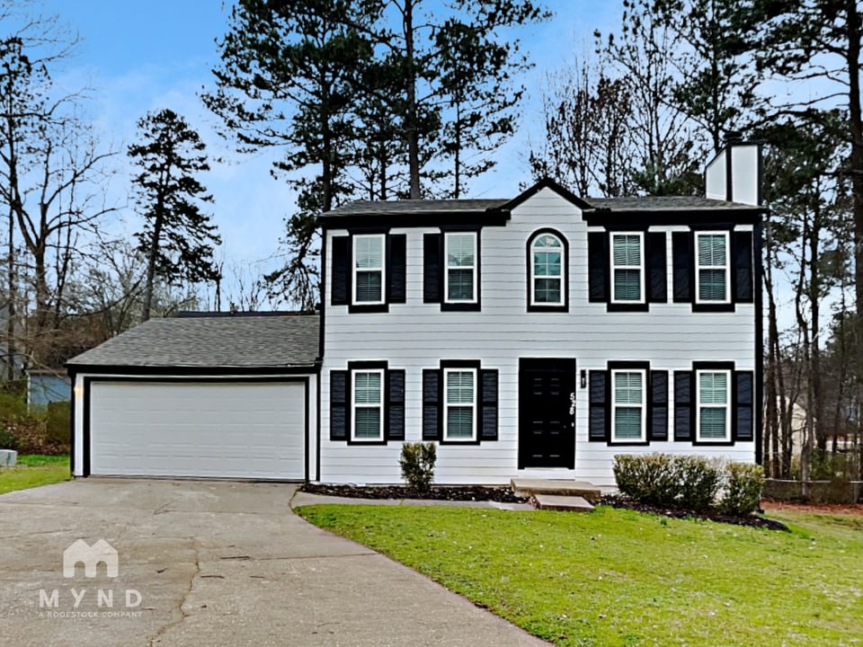 528 Crestridge Ct in Stone Mountain, GA - Building Photo