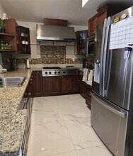 18402 NW 56th Pl in Miami Gardens, FL - Building Photo - Building Photo