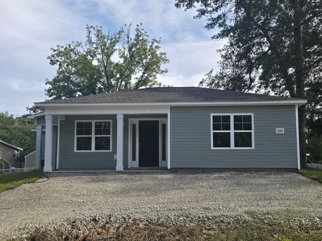 509 Scallop Shells Ln in Sneads Ferry, NC - Building Photo - Building Photo