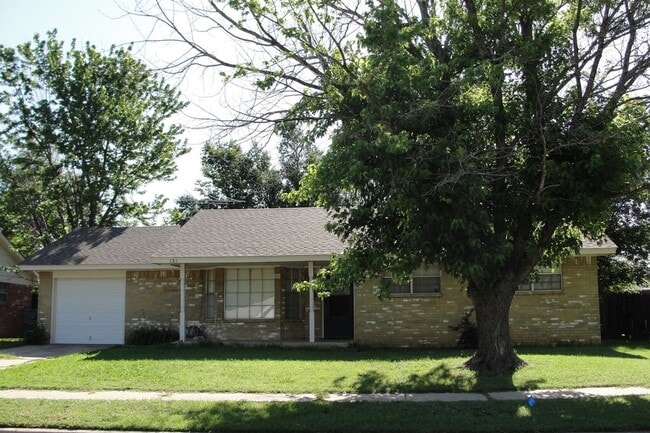 property at 131 Mt Vernon Dr
