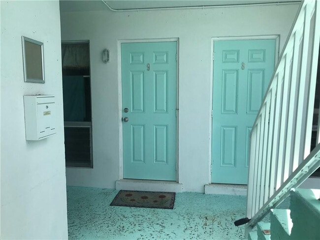 3212 NE 7th Pl in Pompano Beach, FL - Building Photo - Building Photo