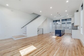 4718 Bryan St in Dallas, TX - Building Photo - Building Photo