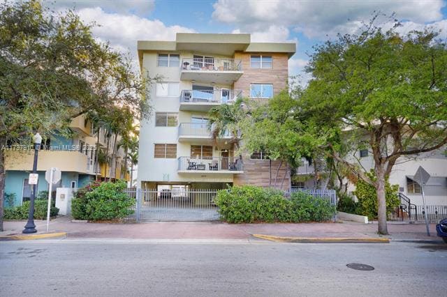 property at 220 Washington Ave