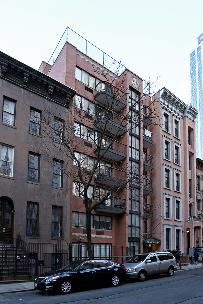 343-345 W 51st St in New York, NY - Foto de edificio - Building Photo