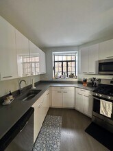 2806 N Leavitt St in Chicago, IL - Building Photo - Building Photo