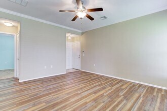 7000 Crestone Rd in Austin, TX - Building Photo - Building Photo