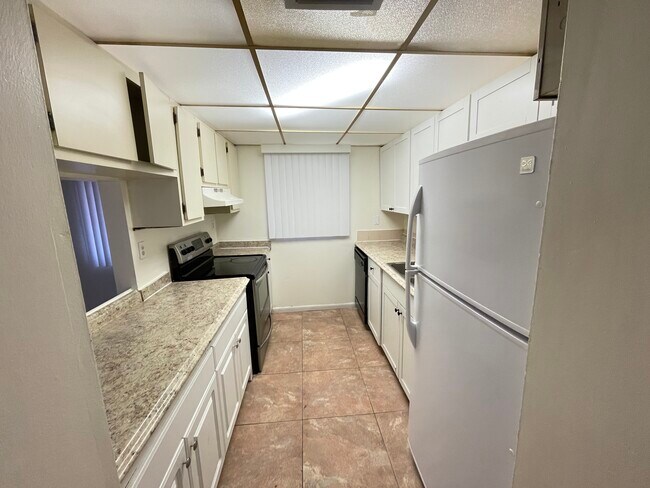 1720 N Congress Ave in West Palm Beach, FL - Building Photo - Building Photo