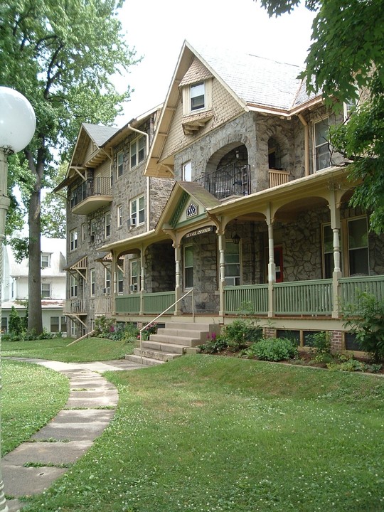 The Essex House in Lansdowne, PA - Building Photo