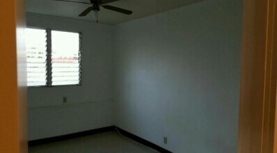 99040 Upapalu Drive, Unit (Ground Floor) in Aiea, HI - Building Photo - Building Photo