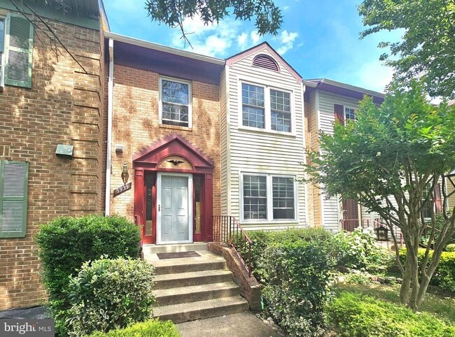 property at 5939 Heatherwood Ct