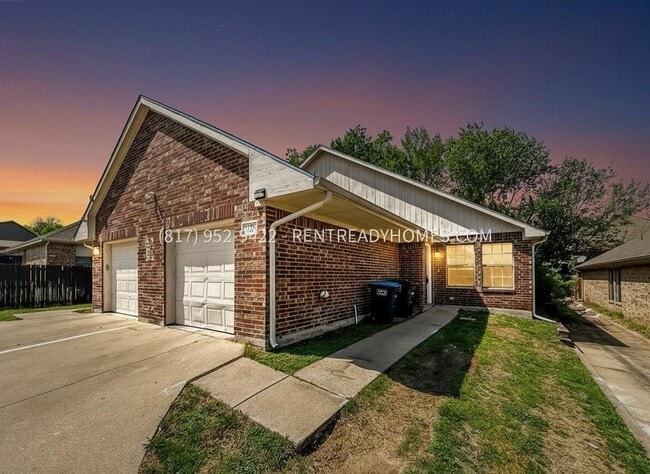 3130 S Cherry Ln in Fort Worth, TX - Building Photo - Building Photo