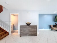 10977 Longboat Dr in Hollywood, FL - Building Photo - Building Photo