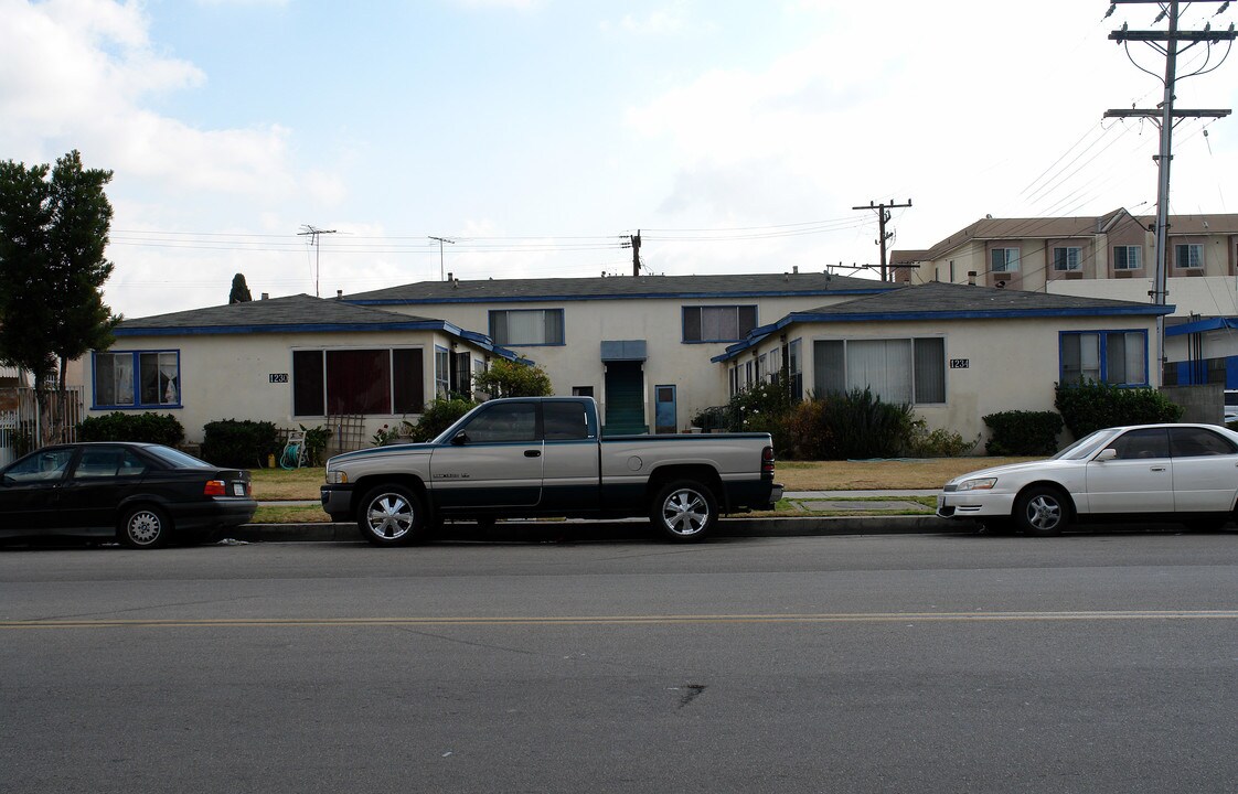 1230-1234 S Inglewood Ave in Inglewood, CA - Foto de edificio