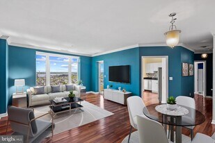 100 Harborview Dr in Baltimore, MD - Building Photo