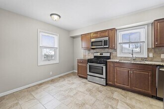 17140 Matthews St in Riverview, MI - Building Photo - Building Photo