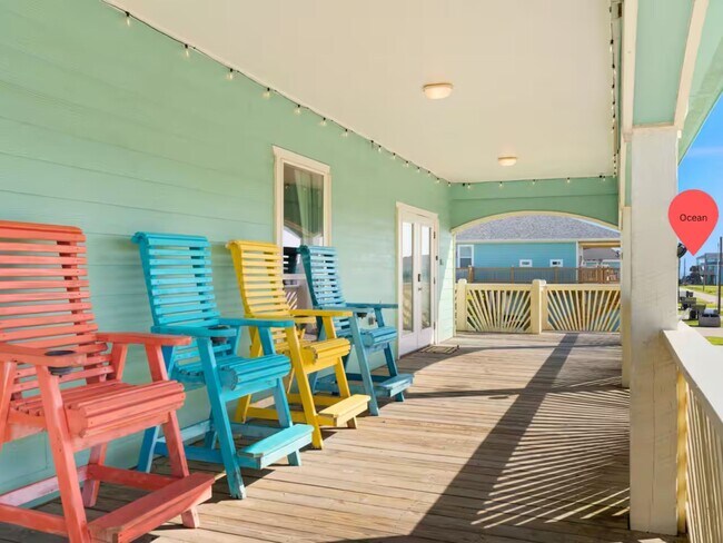 986 Bahama Dr in Port Bolivar, TX - Building Photo - Building Photo