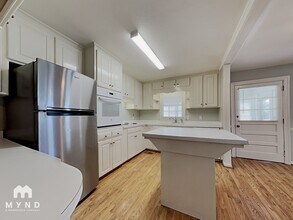 207 Britt St in Smithfield, NC - Building Photo - Building Photo