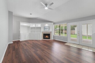 6 Fiddlers Cove Pl in Spring, TX - Building Photo - Building Photo