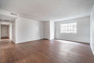 415 W Center St in Covina, CA - Building Photo - Building Photo
