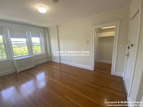 1348 Boylston St, Unit 11 in Boston, MA - Building Photo - Building Photo