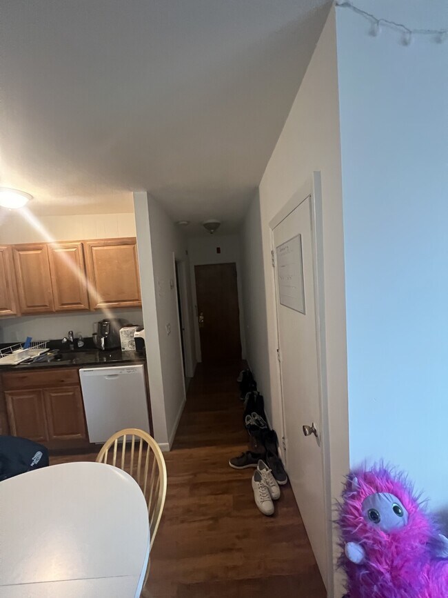 145 Endicott St in Boston, MA - Foto de edificio - Building Photo