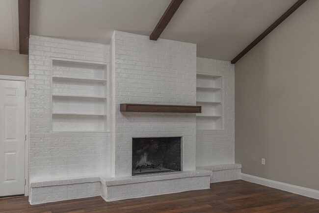 property at 1102 Newport Blvd