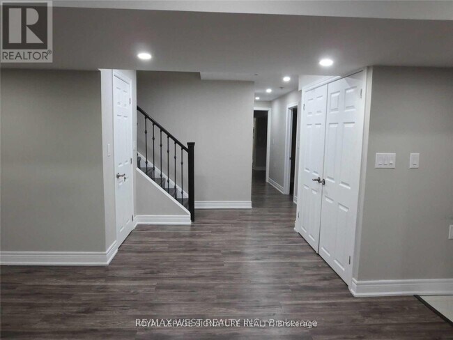 6 Venue Rd in Brampton, ON - Building Photo - Building Photo