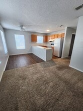 Decatur Place in Decatur, AL - Building Photo - Interior Photo