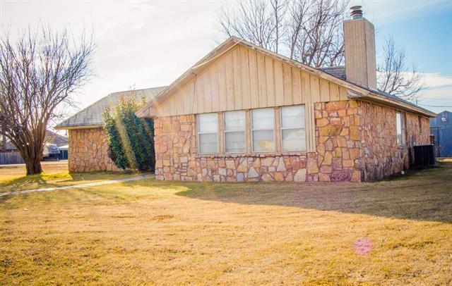 509 F St in Elgin, OK - Building Photo