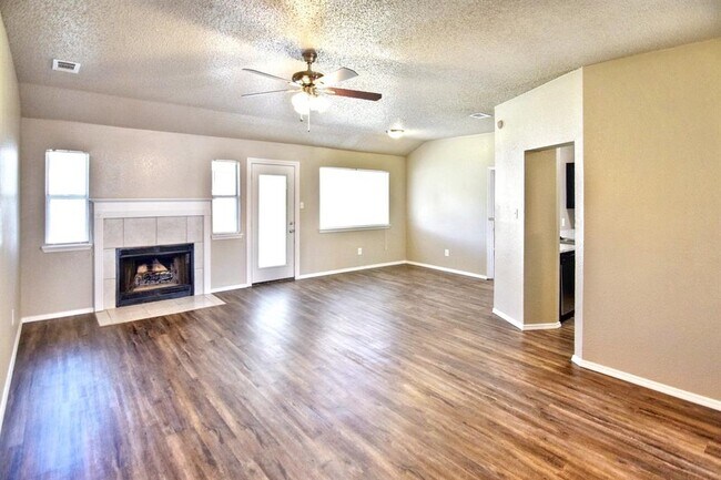 4201 Bluestem Ln in Killeen, TX - Building Photo - Building Photo