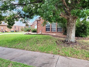 613 Deercreek Ln in Leander, TX - Building Photo - Building Photo