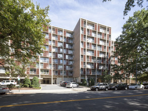 Potomac Place Tower in Washington, DC - Building Photo - Building Photo