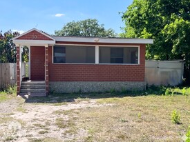 30 N Buena Vista Ave in Orlando, FL - Building Photo