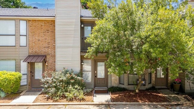 property at 9506 Jefferson Hwy