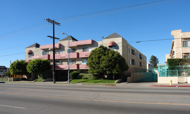 Van Nuys Apartments in Panorama City, CA - Building Photo - Building Photo