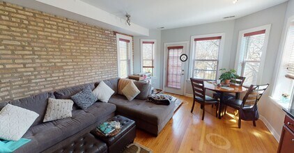 2531 W Berwyn Ave in Chicago, IL - Building Photo - Building Photo