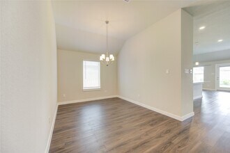 7639 Tramontana Ln in Mont Belvieu, TX - Building Photo - Building Photo