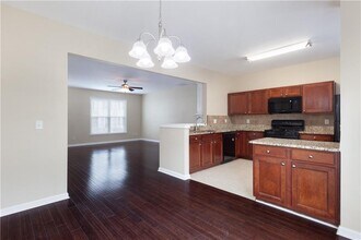 1038 Annazanes Ct in Alpharetta, GA - Foto de edificio - Building Photo