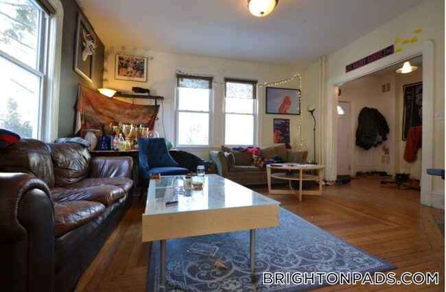 5 Murdock Terrace in Boston, MA - Building Photo - Building Photo