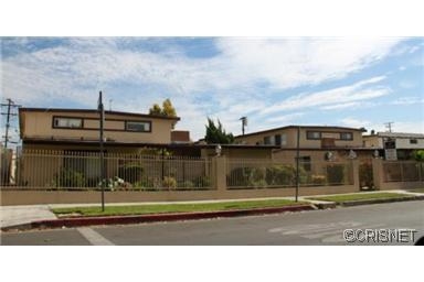 8362-8368 Amigo Ave in Northridge, CA - Building Photo - Other