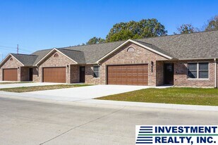 1401 St Marias St in Rolla, MO - Building Photo