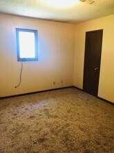 613 W 12th St in Junction City, KS - Building Photo - Building Photo