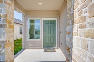 216 Skipping Stone Ln in San Marcos, TX - Building Photo - Building Photo