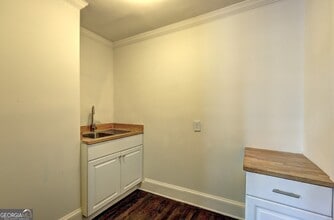 2186 Lenox Rd NE in Atlanta, GA - Building Photo - Building Photo