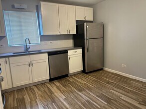 6020 Lake Bluff Dr in Tinley Park, IL - Building Photo - Building Photo