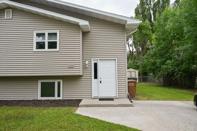 property at 1714 5th Ave NW