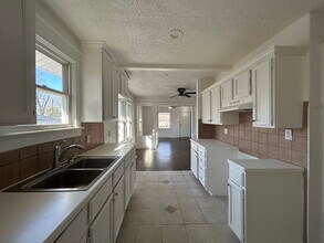 203 S Hardy Ave in Independence, MO - Building Photo - Building Photo