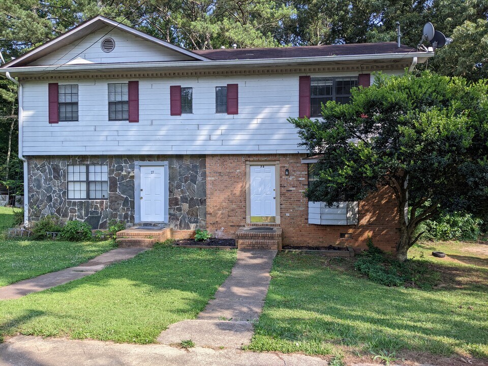 75 Ezzard St in Lawrenceville, GA - Building Photo