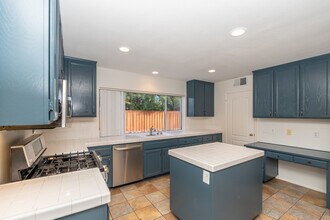 31939 Monique Cir in Temecula, CA - Building Photo - Building Photo