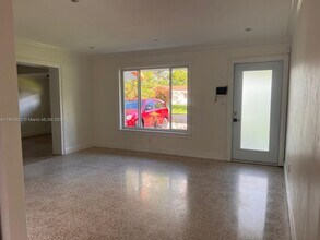 9770 SW 77th Terrace in Miami, FL - Building Photo - Building Photo